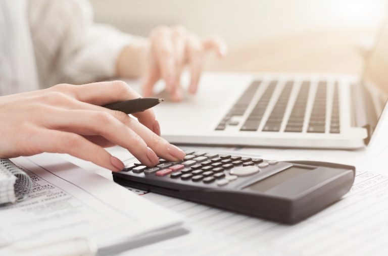 Finanse w biznesie gospodarstwie rolnym – na jakiej zasadzie kontrolować sprawozdawczość oraz obowiązki podatkowe?